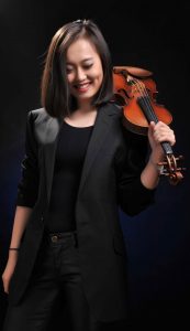 Violin Teacher - Rain Zhang